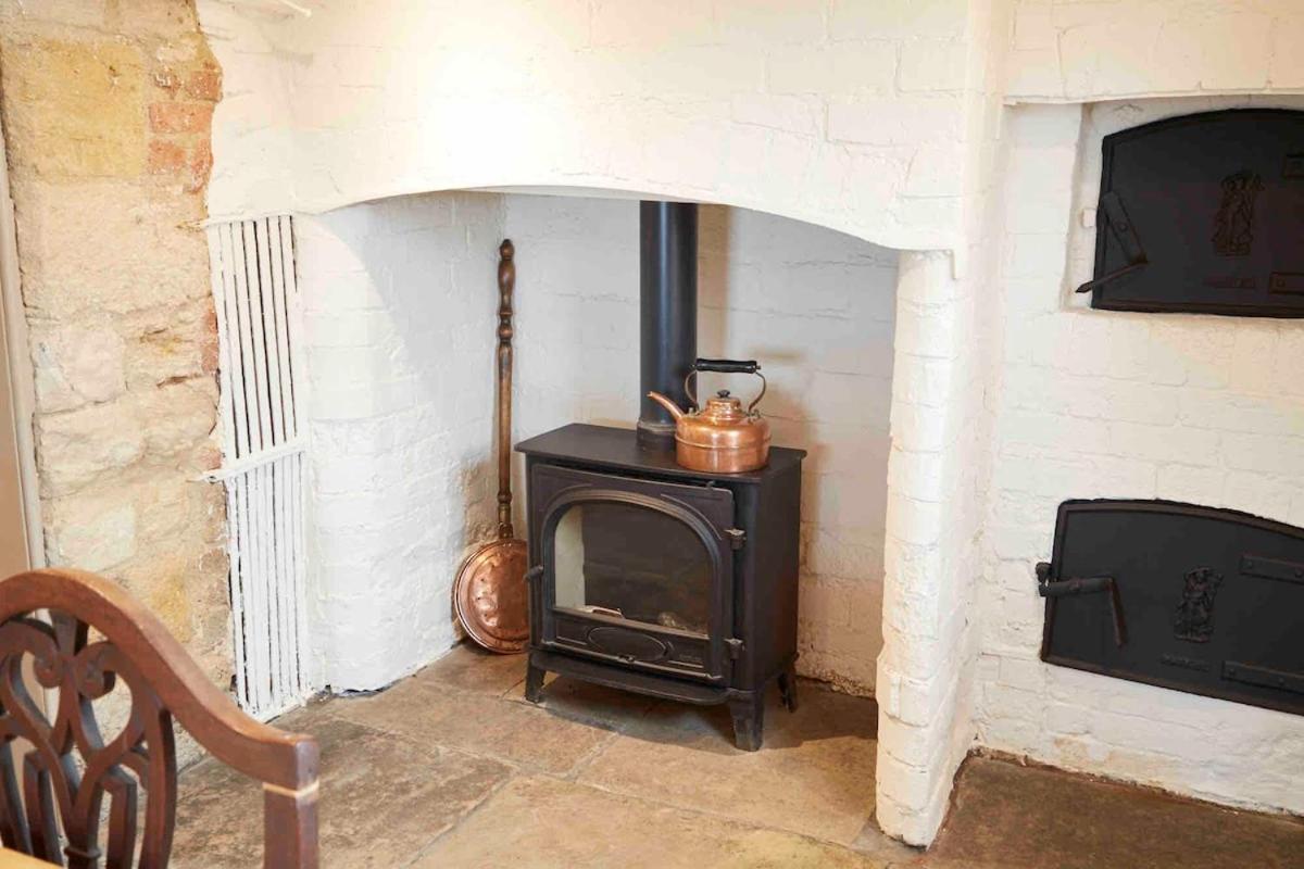 Beautiful Cotswold Farmhouse With Hot Tub Manchester Ngoại thất bức ảnh