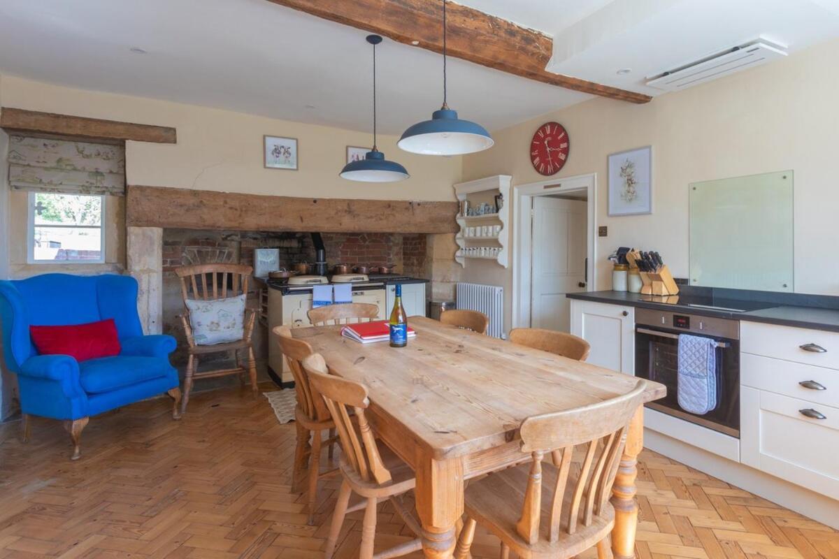 Beautiful Cotswold Farmhouse With Hot Tub Manchester Ngoại thất bức ảnh